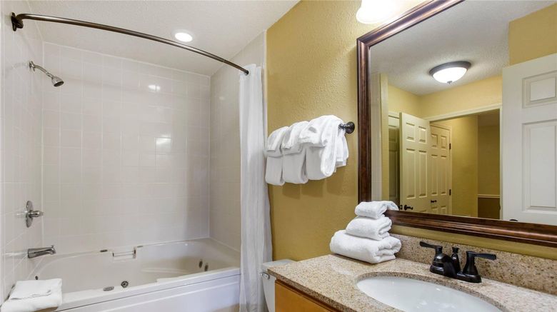 <b>Bluegreen Vac Blue Ridge Village, Ascend Room</b>. Images powered by <a href="https://iceportal.shijigroup.com/" title="IcePortal" target="_blank">IcePortal</a>.