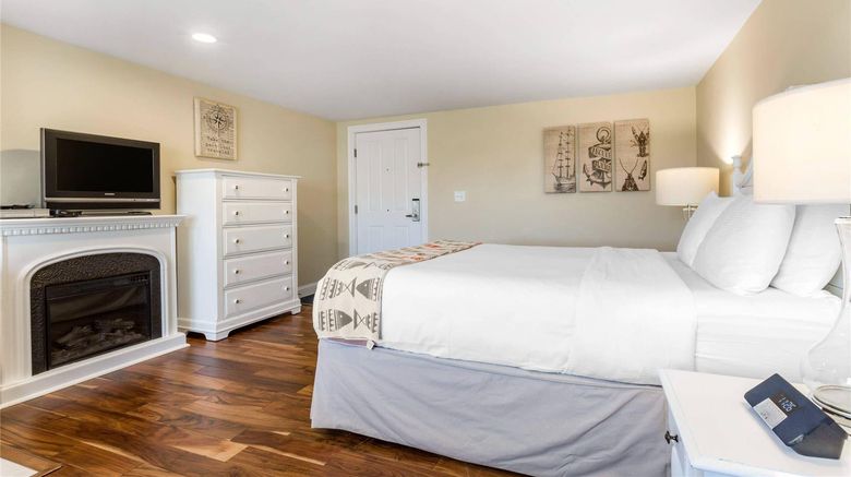 <b>The Breakers Ocean View Resort Room</b>. Images powered by <a href="https://iceportal.shijigroup.com/" title="IcePortal" target="_blank">IcePortal</a>.