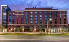 CAMBRiA Hotel College Park