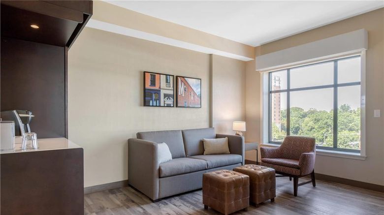 <b>CAMBRiA Hotel College Park Suite</b>. Images powered by <a href="https://iceportal.shijigroup.com/" title="IcePortal" target="_blank">IcePortal</a>.
