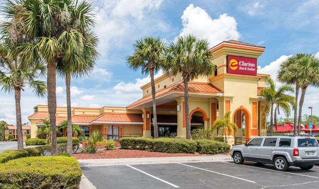 Clarion Inn & Suites Kissimmee Exterior
