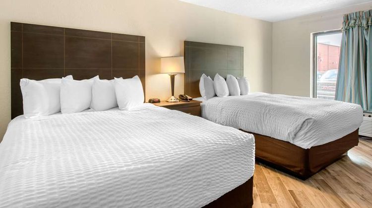 Clarion Inn & Suites Kissimmee Suite