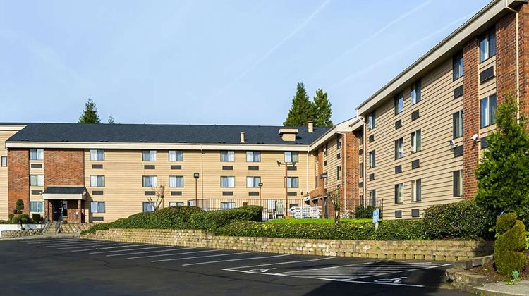 Quality Inn & Suites Clackamas-Portland Exterior