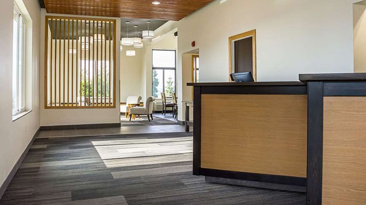 Quality Inn & Suites Clackamas-Portland Lobby