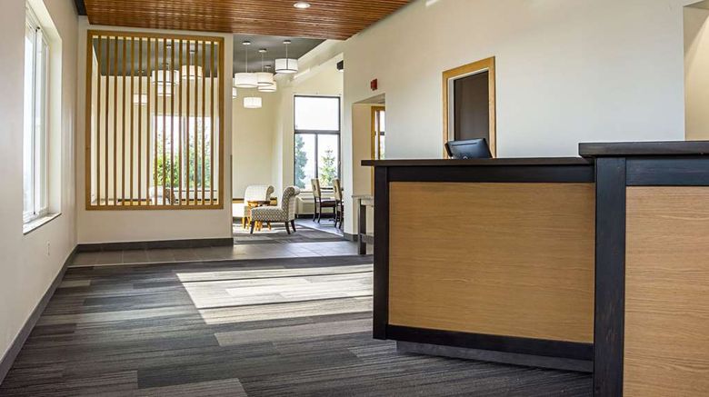 <b>Quality Inn & Suites Clackamas-Portland Lobby</b>. Images powered by <a href="https://iceportal.shijigroup.com/" title="IcePortal" target="_blank">IcePortal</a>.