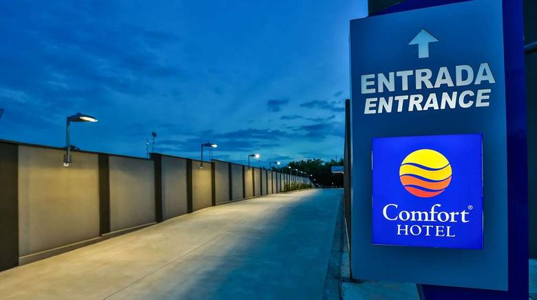 <b>Comfort Hotel Mogi Guacu Exterior</b>. Images powered by <a href="https://iceportal.shijigroup.com/" title="IcePortal" target="_blank">IcePortal</a>.