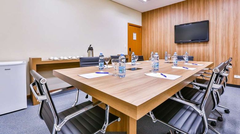 <b>Comfort Hotel Mogi Guacu Meeting</b>. Images powered by <a href="https://iceportal.shijigroup.com/" title="IcePortal" target="_blank">IcePortal</a>.