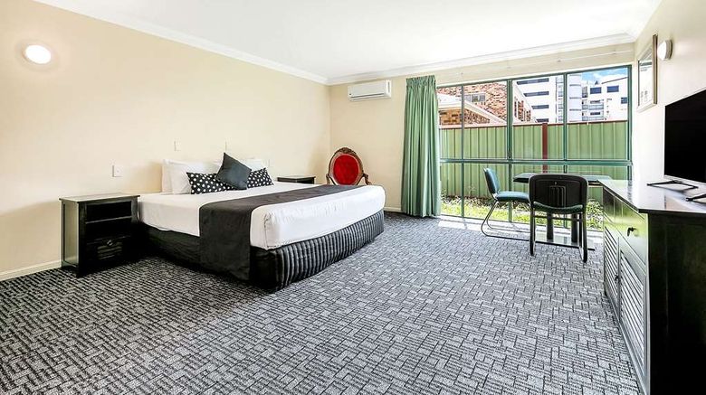 <b>Comfort Hotel Pacific Cleveland Room</b>. Images powered by <a href="https://iceportal.shijigroup.com/" title="IcePortal" target="_blank">IcePortal</a>.