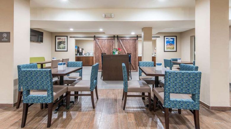 <b>Comfort Inn & Suites Lakeside Restaurant</b>. Images powered by <a href="https://iceportal.shijigroup.com/" title="IcePortal" target="_blank">IcePortal</a>.