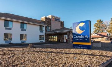 Comfort Inn & Suites Lakeside