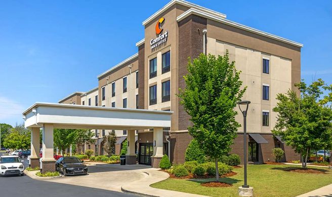 Comfort Inn & Suites Birmingham Exterior