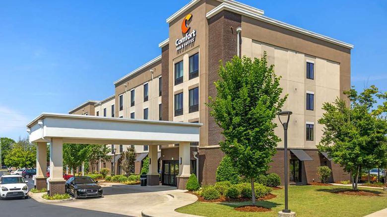 Comfort Inn  and  Suites Birmingham Exterior. Images powered by <a href="https://iceportal.shijigroup.com" target="_blank" rel="noopener">Ice Portal</a>.
