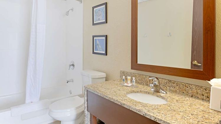 Comfort Inn & Suites, Wichita Room