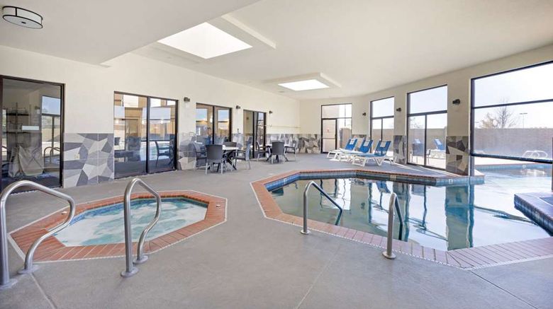 <b>Comfort Inn & Suites, Wichita Pool</b>. Images powered by <a href="https://iceportal.shijigroup.com/" title="IcePortal" target="_blank">IcePortal</a>.
