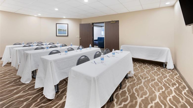 <b>Comfort Inn & Suites, Wichita Meeting</b>. Images powered by <a href="https://iceportal.shijigroup.com/" title="IcePortal" target="_blank">IcePortal</a>.