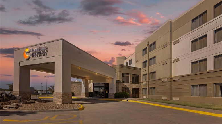 <b>Comfort Inn & Suites, Wichita Exterior</b>. Images powered by <a href="https://iceportal.shijigroup.com/" title="IcePortal" target="_blank">IcePortal</a>.