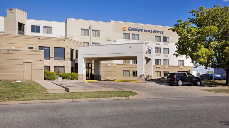 <b>Comfort Inn & Suites, Wichita Exterior</b>. Images powered by <a href="https://iceportal.shijigroup.com/" title="IcePortal" target="_blank">IcePortal</a>.