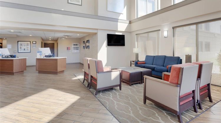 Comfort Inn & Suites, Wichita Lobby