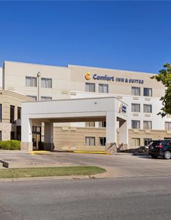 Comfort Inn & Suites, Wichita