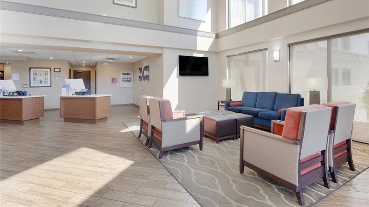 Comfort Inn & Suites, Wichita Lobby