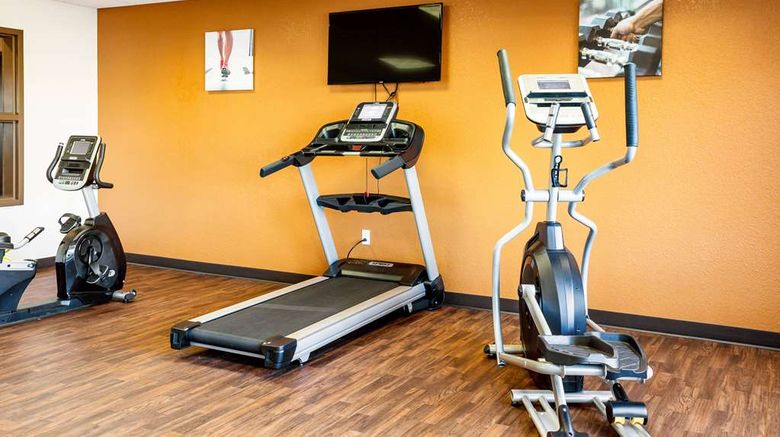 <b>Comfort Inn & Suites Niagara Falls Health</b>. Images powered by <a href="https://iceportal.shijigroup.com/" title="IcePortal" target="_blank">IcePortal</a>.