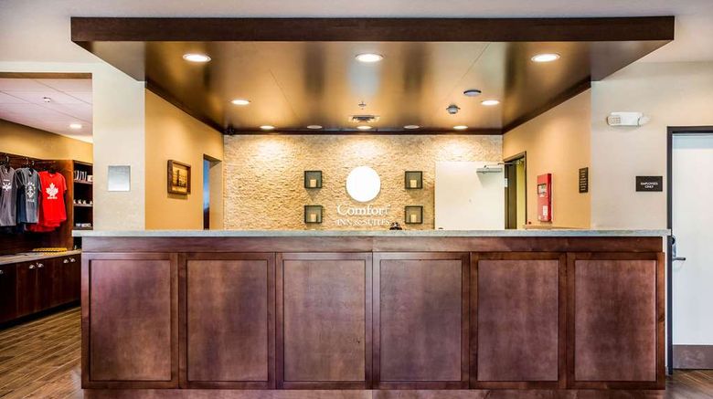 Comfort Inn  and  Suites Niagara Falls Lobby. Images powered by <a href="https://iceportal.shijigroup.com" target="_blank" rel="noopener">Ice Portal</a>.