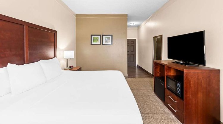 Comfort Inn & Suites Heath Room