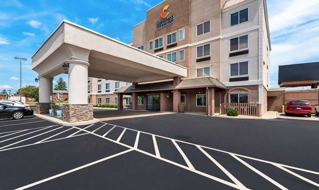Comfort Inn & Suites Heath Exterior