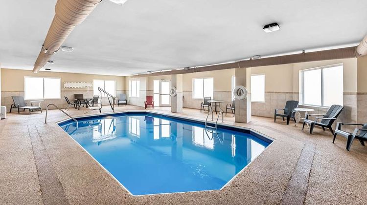 Comfort Inn & Suites Heath Pool