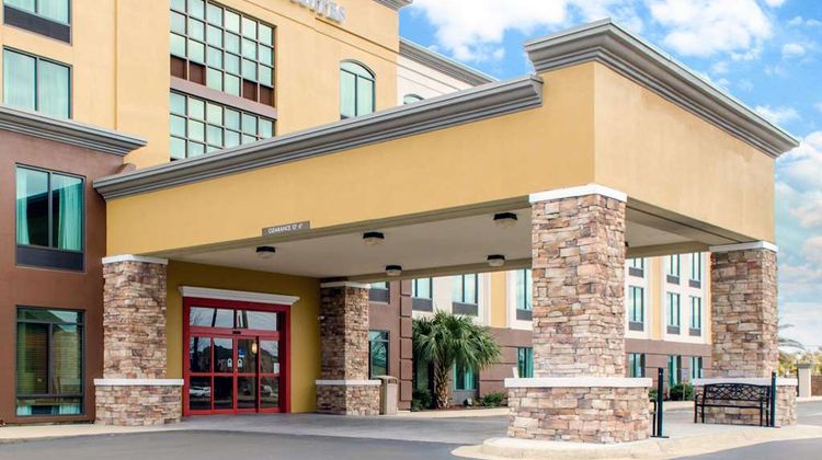 Comfort Inn and Suites Biloxi-DIberville Exterior
