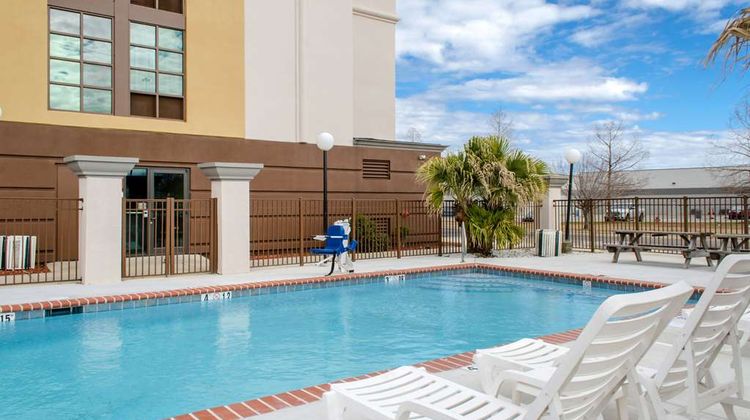 Comfort Inn and Suites Biloxi-DIberville Pool