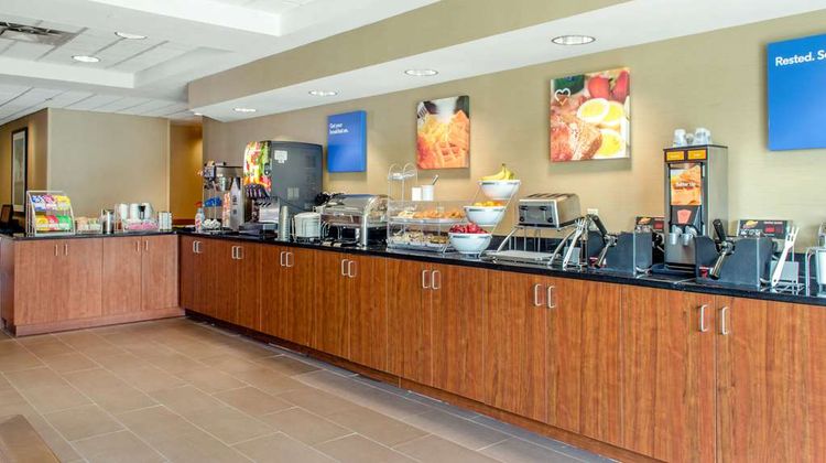 Comfort Inn and Suites Biloxi-DIberville Restaurant