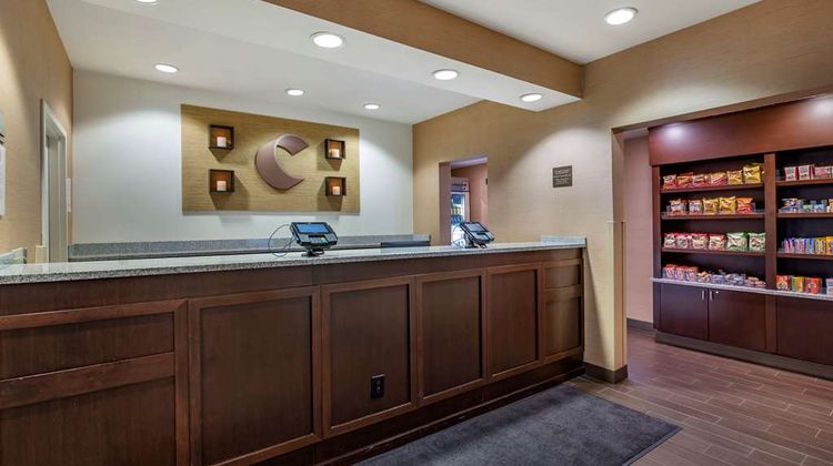 Comfort Inn & Suites Northern Kentucky Lobby