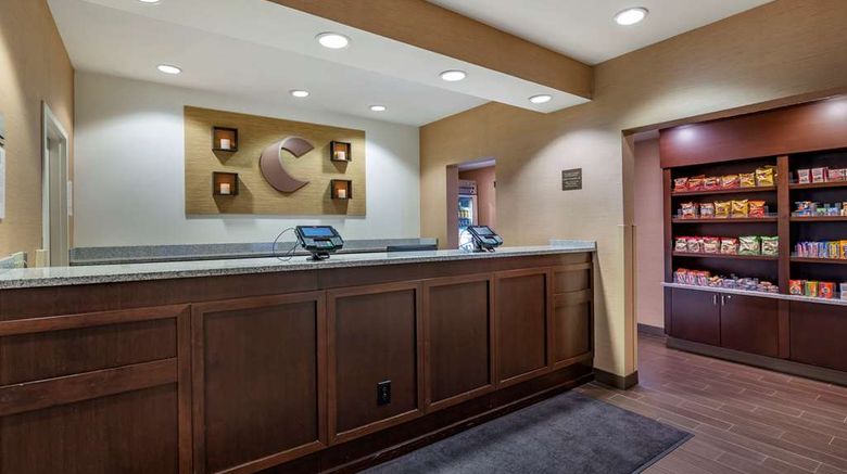 <b>Comfort Inn & Suites Northern Kentucky Lobby</b>. Images powered by <a href="https://iceportal.shijigroup.com/" title="IcePortal" target="_blank">IcePortal</a>.