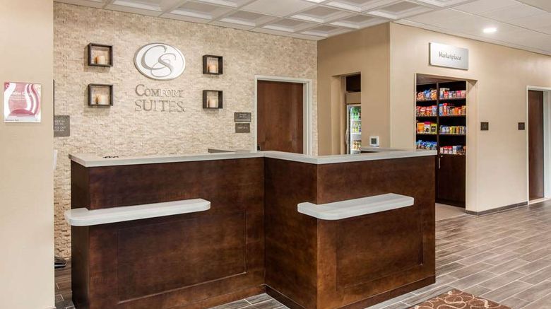 <b>Comfort Suites Austin Lobby</b>. Images powered by <a href="https://iceportal.shijigroup.com/" title="IcePortal" target="_blank">IcePortal</a>.