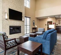 Comfort Suites Austin Lobby