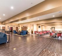 Comfort Suites Arlington North Lobby