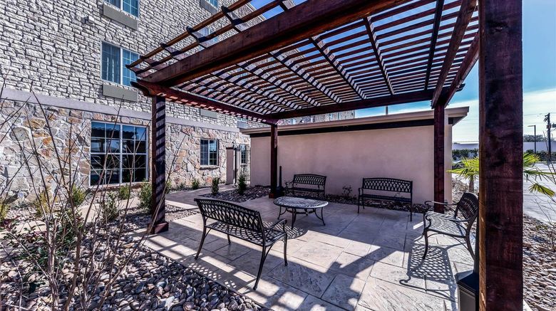 <b>Comfort Suites Arlington North Exterior</b>. Images powered by <a href="https://iceportal.shijigroup.com/" title="IcePortal" target="_blank">IcePortal</a>.