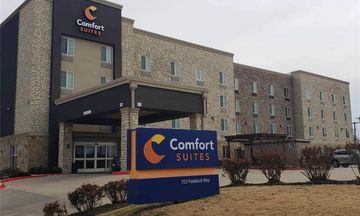 Comfort Suites Arlington North