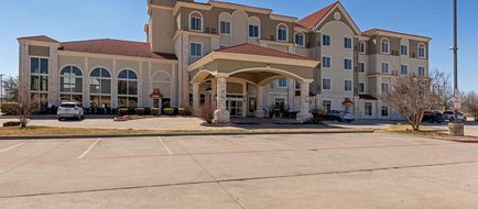 Comfort Suites Gainesville Exterior