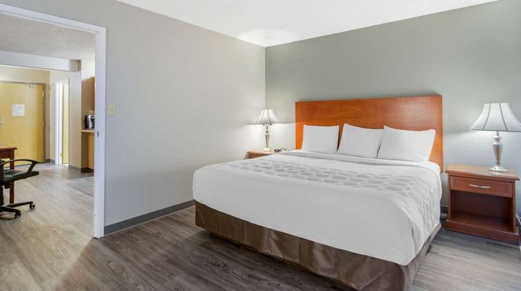 Econo Lodge Hotel Regina Suite