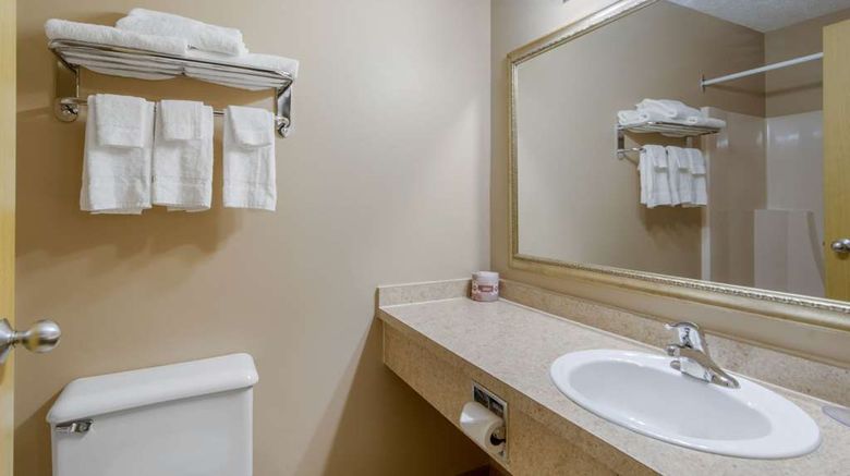 <b>Econo Lodge Hotel Regina Suite</b>. Images powered by <a href="https://iceportal.shijigroup.com/" title="IcePortal" target="_blank">IcePortal</a>.