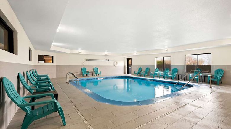<b>Comfort Inn & Suites Decatur-Forsyth Pool</b>. Images powered by <a href="https://iceportal.shijigroup.com/" title="IcePortal" target="_blank">IcePortal</a>.