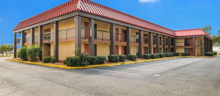 Econo Lodge Columbus near Airport Exterior