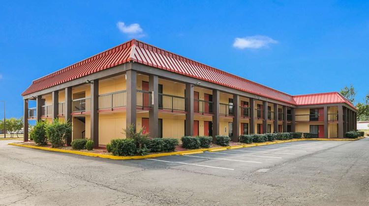 Econo Lodge Columbus near Airport Exterior