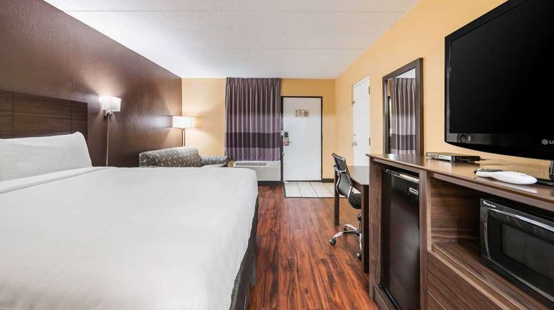 <b>Econo Lodge Columbus near Airport Room</b>. Images powered by <a href="https://iceportal.shijigroup.com/" title="IcePortal" target="_blank">IcePortal</a>.