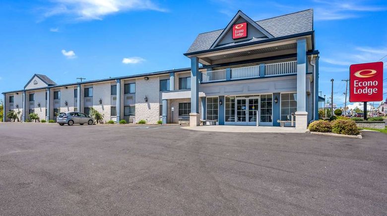 <b>Econo Lodge Quakertown Exterior</b>. Images powered by <a href="https://iceportal.shijigroup.com/" title="IcePortal" target="_blank">IcePortal</a>.