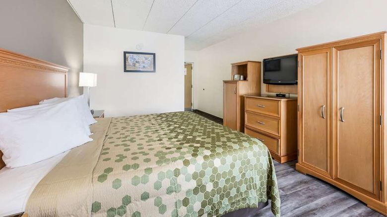 <b>Econo Lodge Quakertown Room</b>. Images powered by <a href="https://iceportal.shijigroup.com/" title="IcePortal" target="_blank">IcePortal</a>.