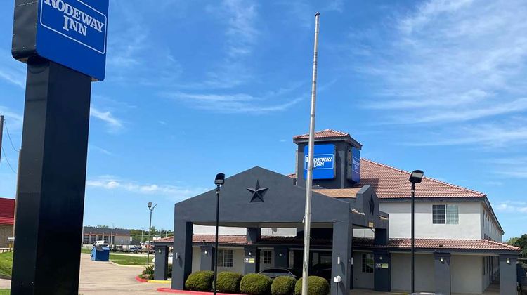 Rodeway Inn Stephenville Exterior