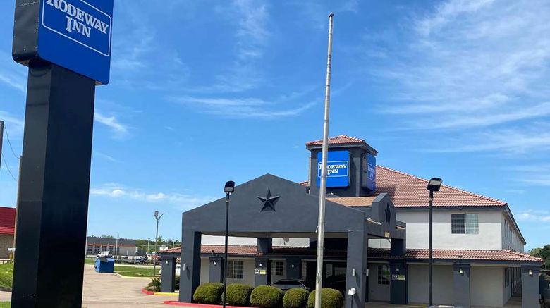 <b>Rodeway Inn Stephenville Exterior</b>. Images powered by <a href="https://iceportal.shijigroup.com/" title="IcePortal" target="_blank">IcePortal</a>.